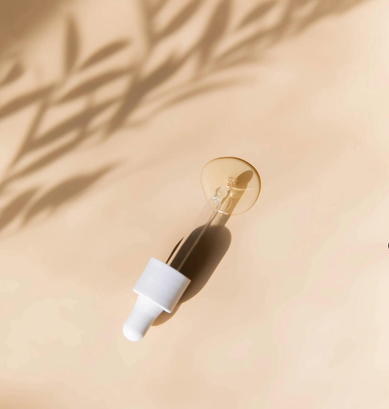 シャインブライトヘアオイル